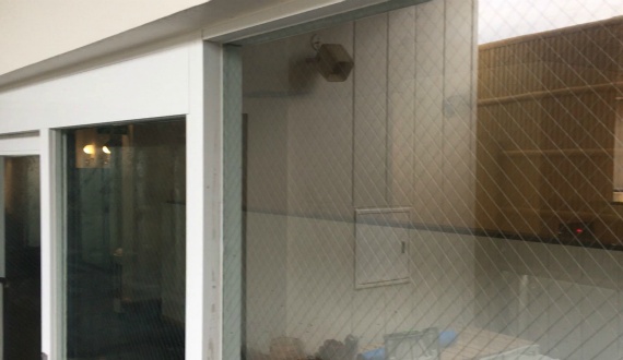 窓ガラスウロコ取り