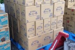 2Lペットボトルミネラルウォーター