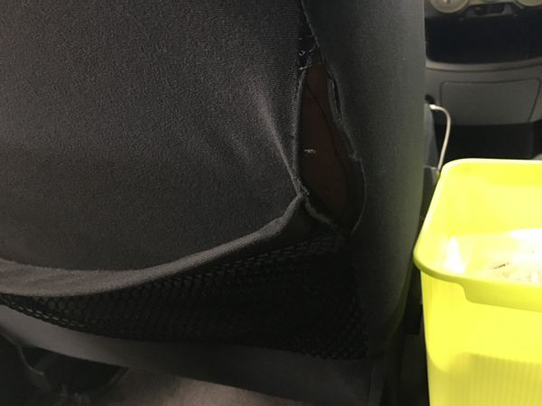 パッソ　シート破れリペア前