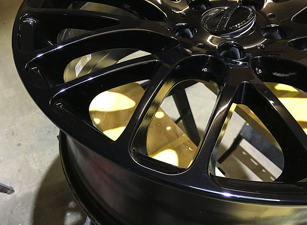 マツダ　社外ホイール補修＆カラーチェンジ後